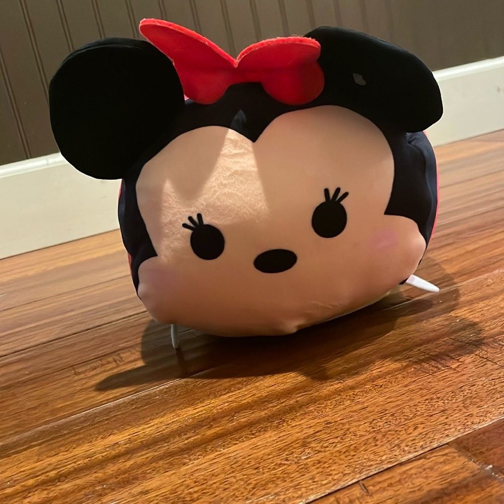Minnie Mouse Tsum Tsum